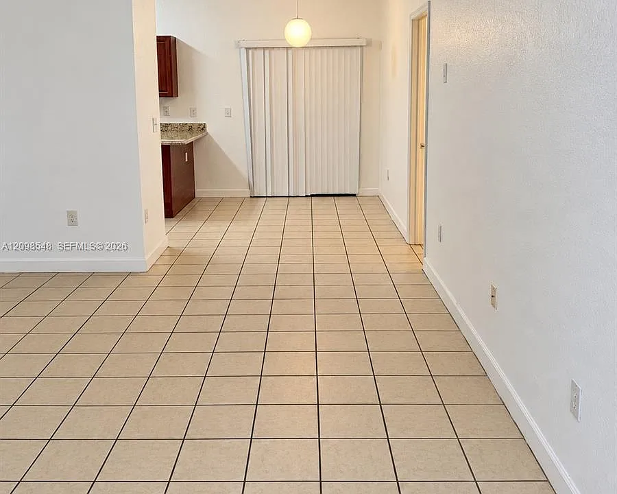 374 NE 26th Ave #203