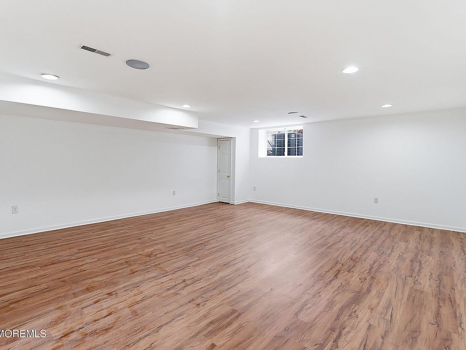 2nd image of 35 Harbor Bay Circle #384