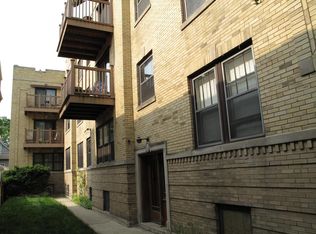 3331 W Berteau Ave APT 1A, Chicago, IL 60618