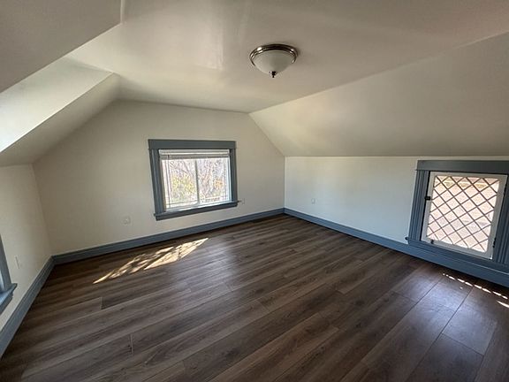 4th image of 4412 Mobley Ave #1