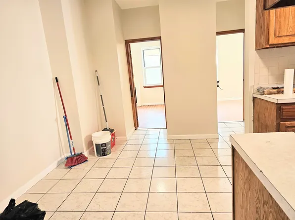 5222 8th Avenue 3RD FLOOR image 3 of 13