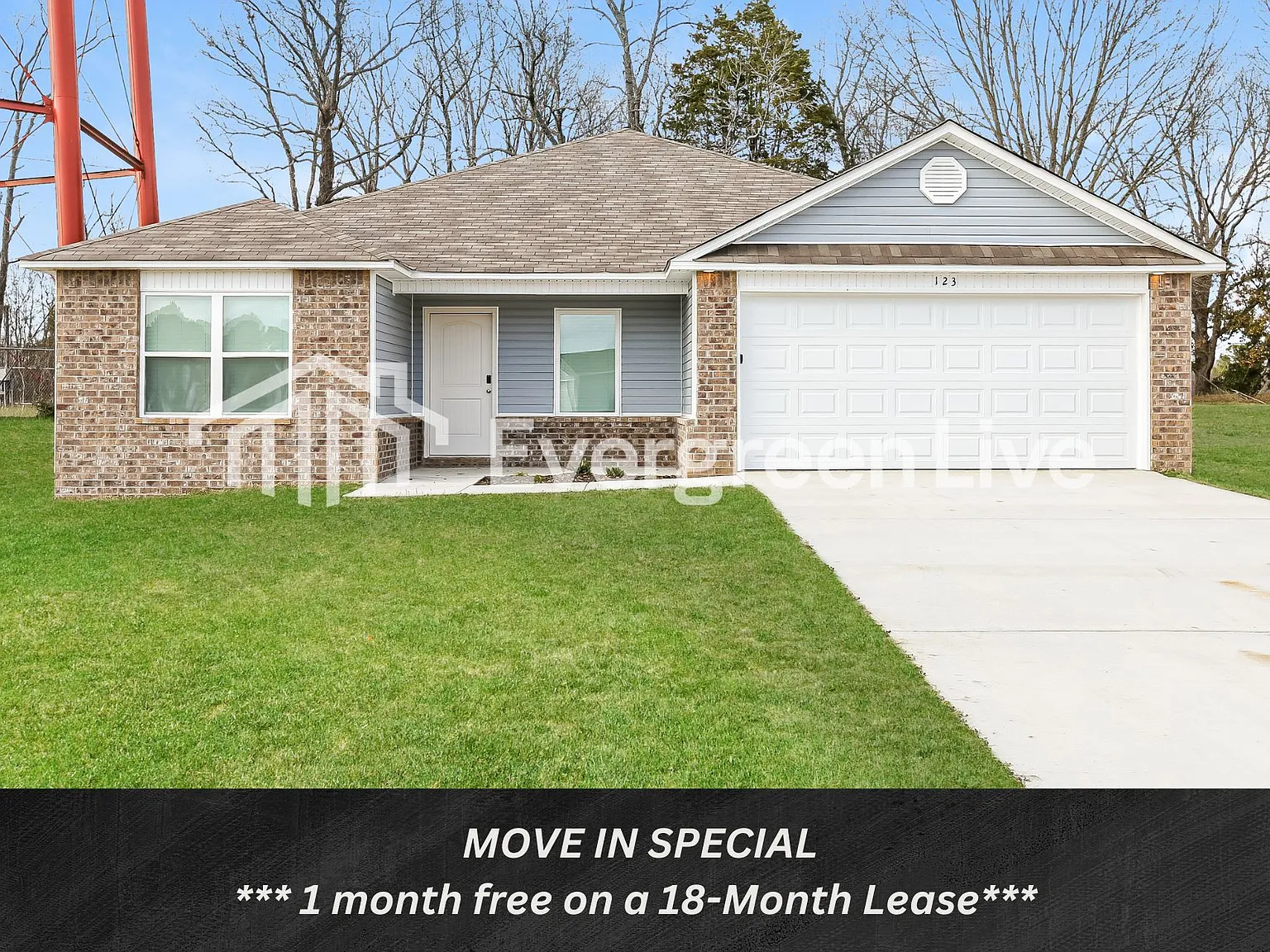 4 bed, 2.0 bath, 1640 sqft, $1,415 — Photo 1