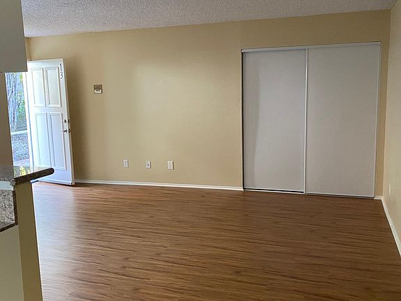 4th image of 712 E Garfield Ave APT 13