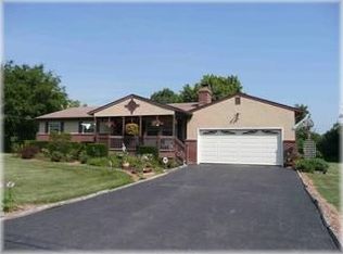 5858 Henderson Dr, Delaware, OH 43015