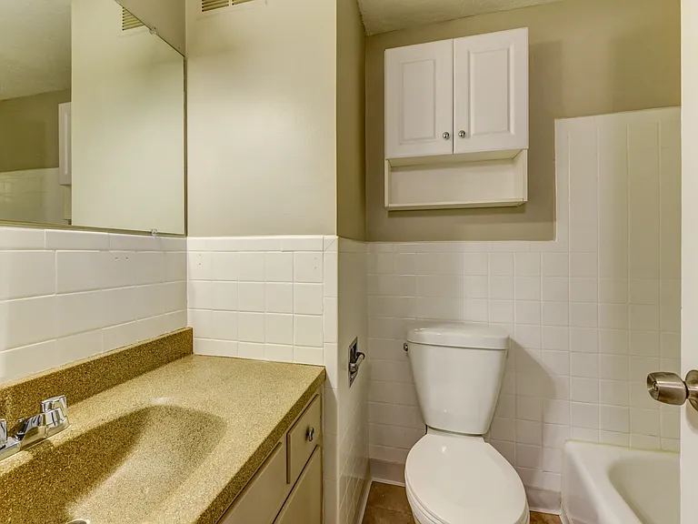 2340 S University Blvd — Photo 22