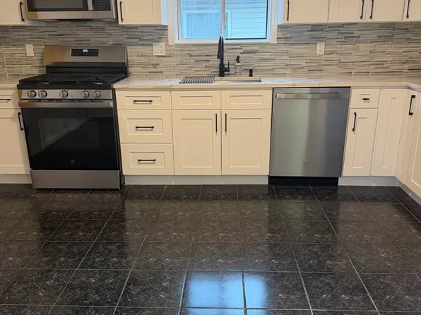 16 Wilson Ave Floor 2, Kearny, NJ 07032
