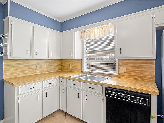 4th image of 607 Shiloh Dr
