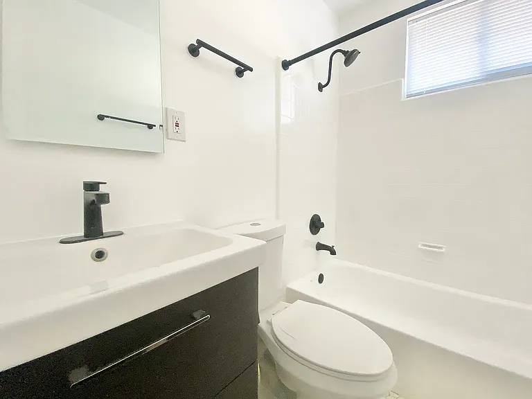 6019 8th Ave #1 — Photo 8