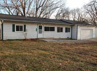 3910 Beach Dr, House Springs, MO 63051