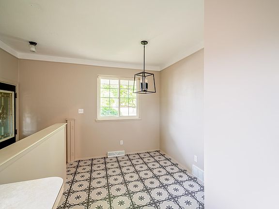 5th image of 14557 Michigan Blvd