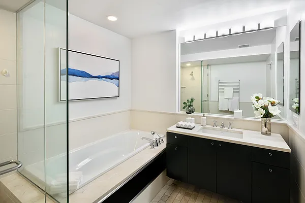 Rented by Compass | media 18