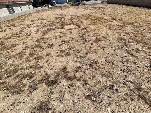 18200 Kalin Ranch Dr #113, Victorville, CA 92395