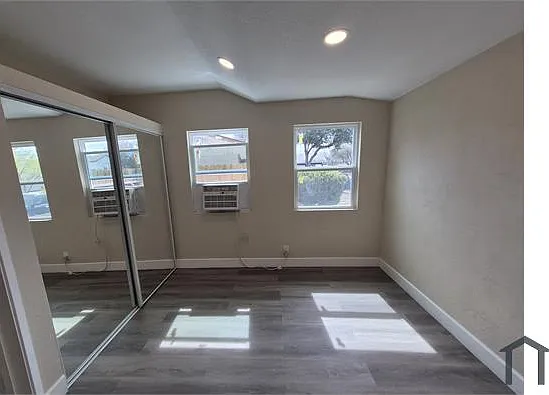 4018 Sunrise Cove Dr — Photo 36