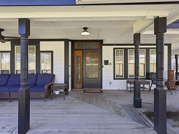 2nd image of 130 Parsonage St