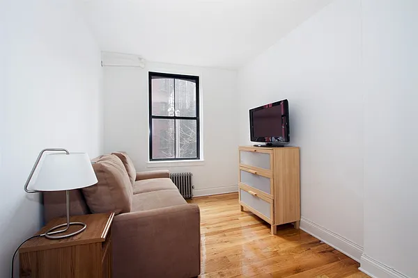 Rented by Corcoran | media 16