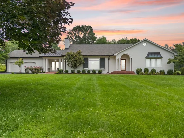 3402 N Us Highway 25, East Bernstadt, KY 40729