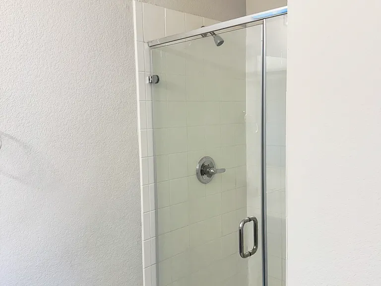 2075 Hartley Dr — Photo 24