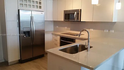 999 SW 1st Ave #2511 Photo 1