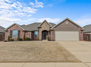 4528 W Blissful Dr, Fayetteville, AR 72704
