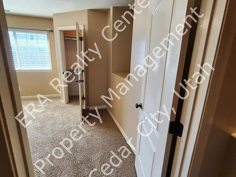 370 W 1425 N #5 — Photo 12