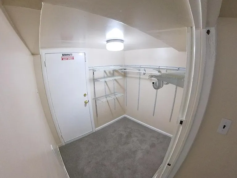Walk-in closet