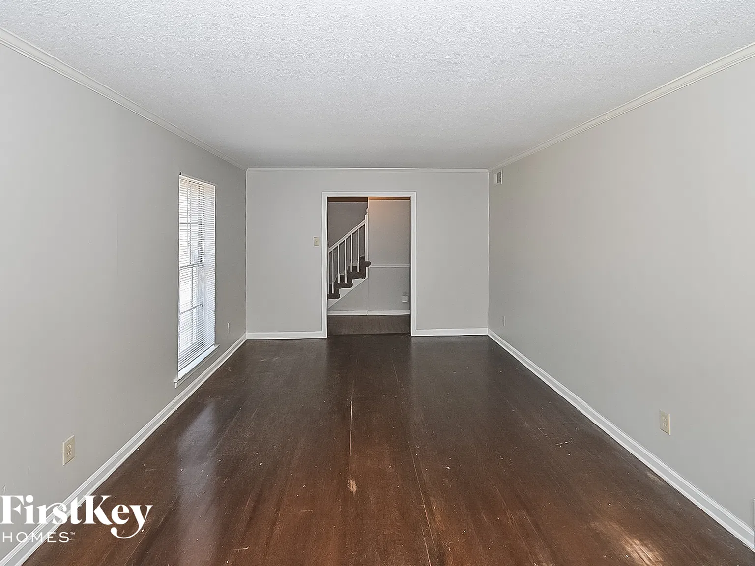 4 bed, 2.0 bath, 2053 sqft, $1,950 — Photo 3