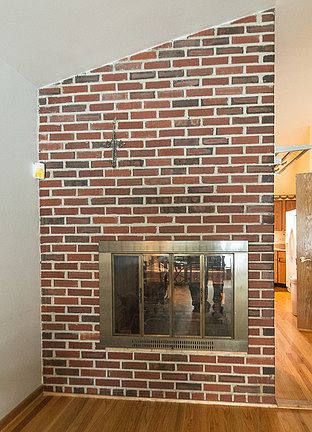 5th image of 10530 Diversey Ave