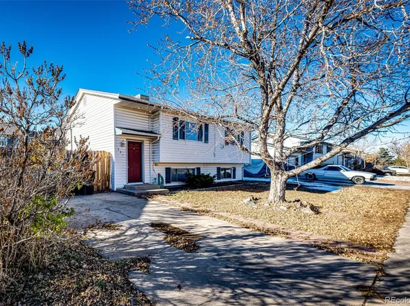 241 Birch Street, Bennett, CO 80102