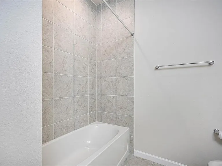 16873 Castoro Dr — Photo 11