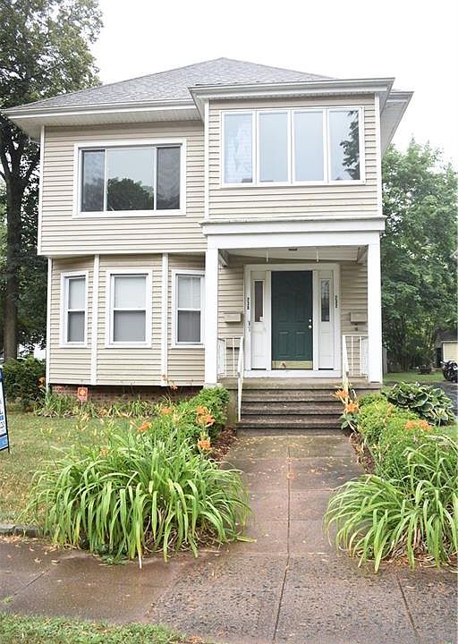 1st image of 230 W Elm St #1