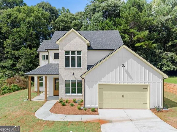 6490 Battery Pt, Stone Mountain, GA 30087