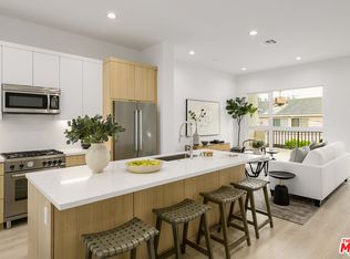 6122 Marbella Pl, Los Angeles, CA 90038
