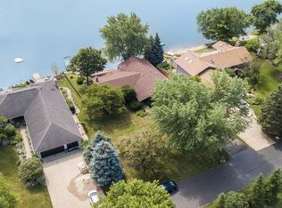 13607 S Lake Dr, Plainfield, IL 60544