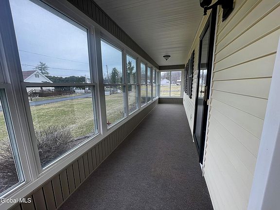 5th image of 70 Island View Road