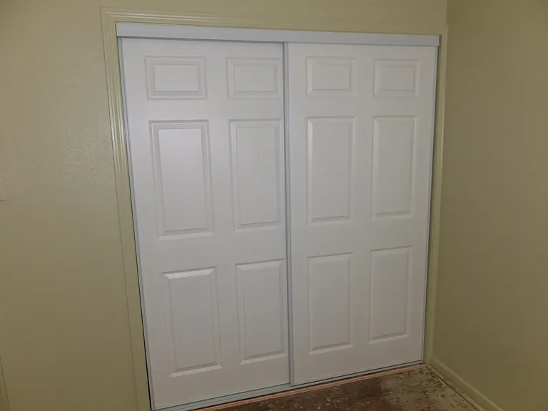 5230 N Long Beach Blvd — Photo 13