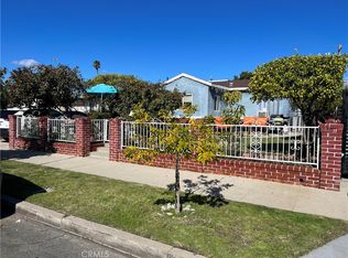 11121 Lull St, Sun Valley, CA 91352