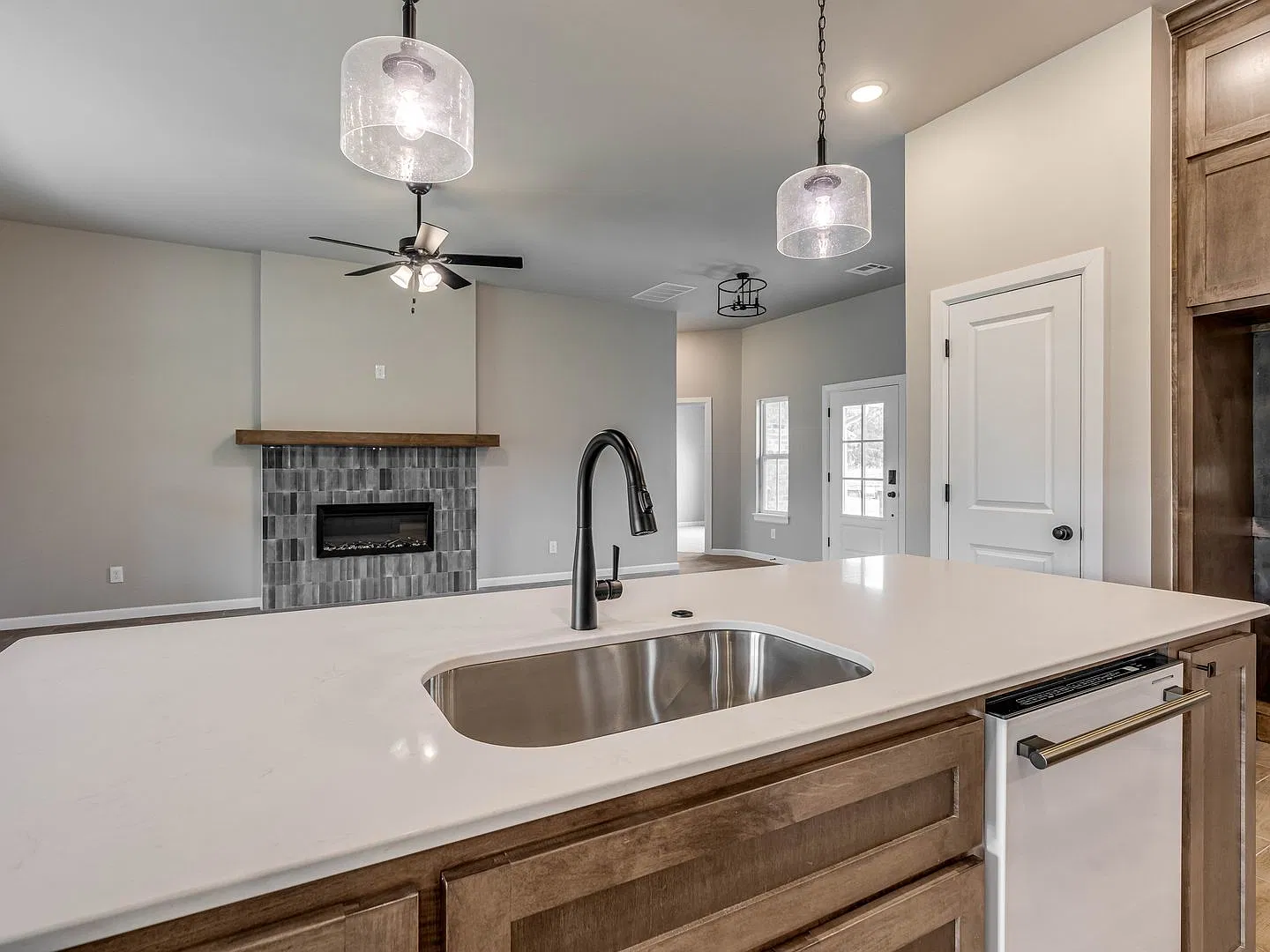 Brand New Home In Noble! — Photo 4