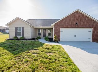 8066 Cambridge Reserve Dr, Knoxville, TN 37924