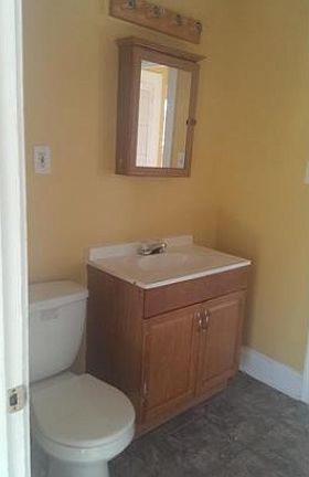 3rd image of 4507 E 139th St