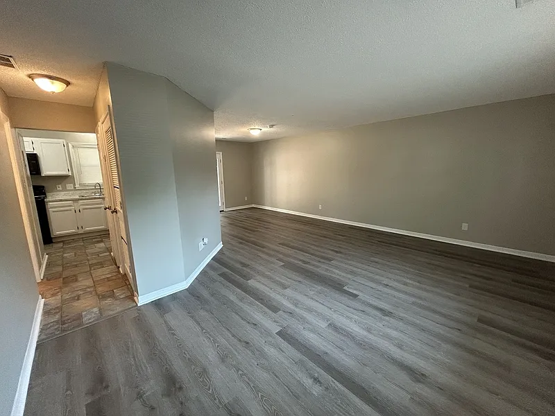 2 bed, 2.5 bath, 1210 sqft, $1,175 — Photo 2