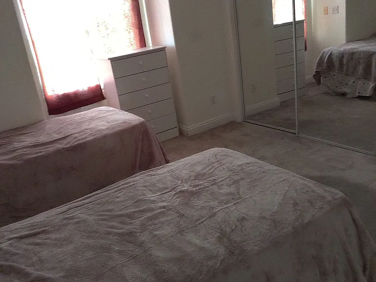 8325 Great Circle Dr — Photo 3
