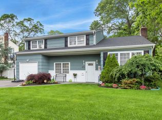 1343 N Monroe Ave, West Islip, NY 11795