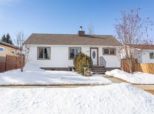 4731 N 48th Ave, Lacombe, AB T4L1N2