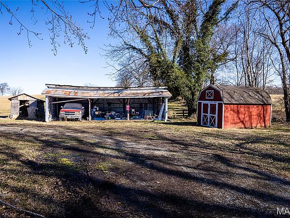 3rd image of 760 County Road 349