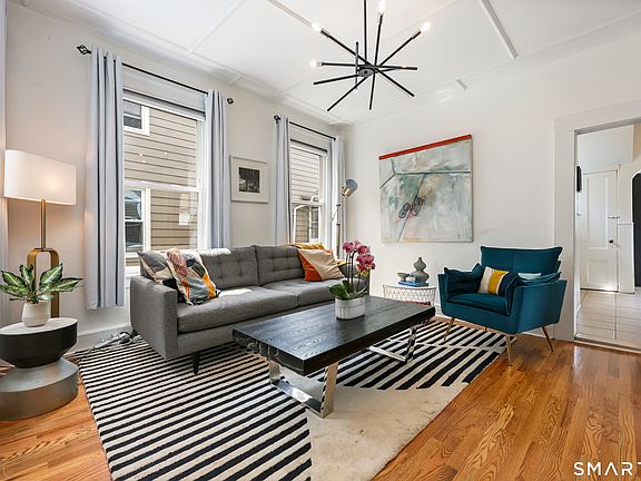 3rd image of 6 Jefferson Street