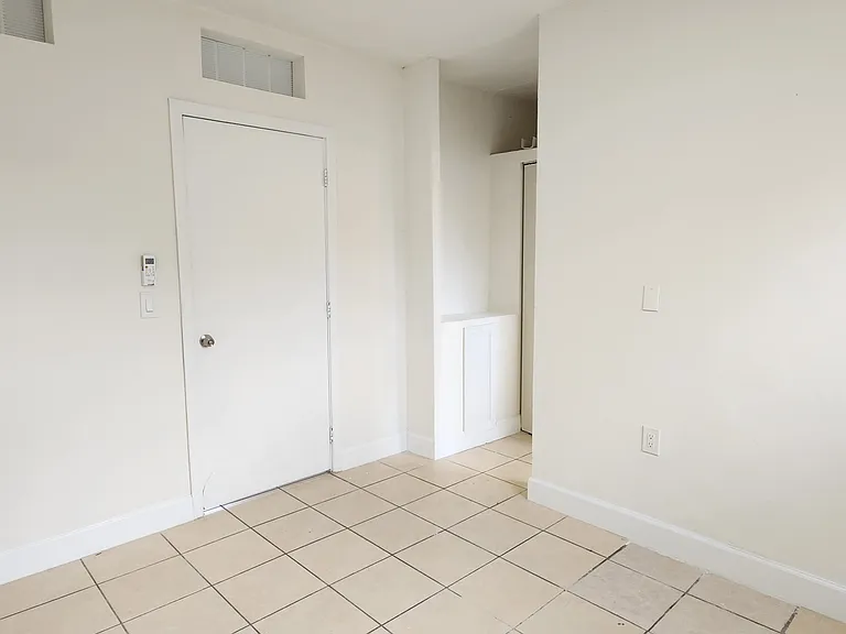 355 NE 80th Ter #C — Photo 6
