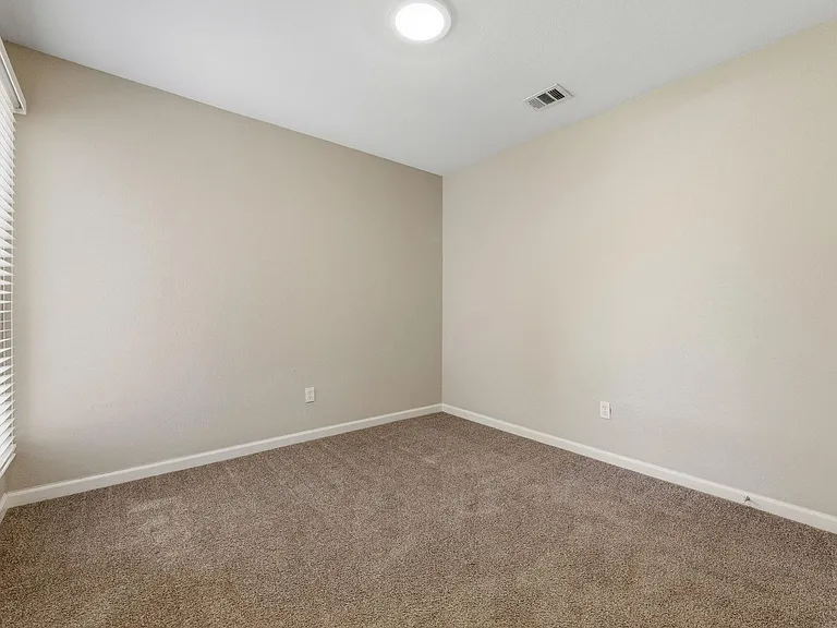 2302 Fuzz Fairway #B — Photo 28