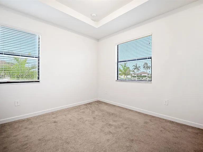 11804 SW 247th Ter #11804 — Photo 18
