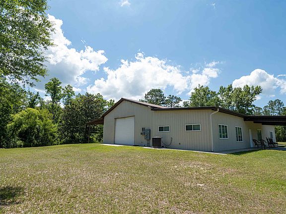 5th image of 25516 Lake Cinelli Cir NE