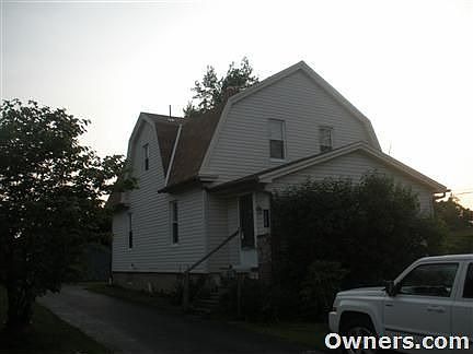 On 80 x 140 level lot, Great neighborhood